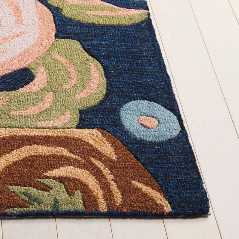 SAFAVIEH Handmade Jardin Massumah Floral Wool Rug
