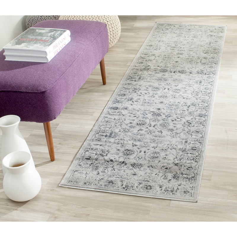 SAFAVIEH Vintage Distressed Boho Leora Oriental Rug