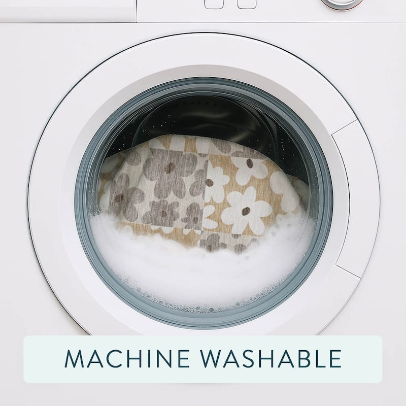 Machine Washable Indoor/ Outdoor Floral Krissy Chantille Rug