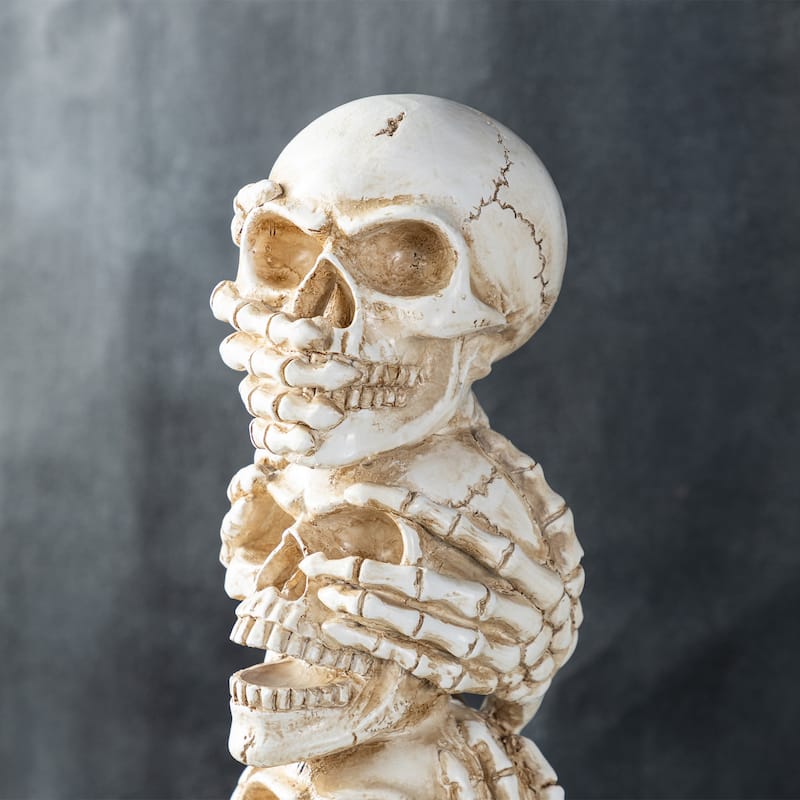 Glitzhome 18''H Halloween Resin Stacked Skull Table Decor