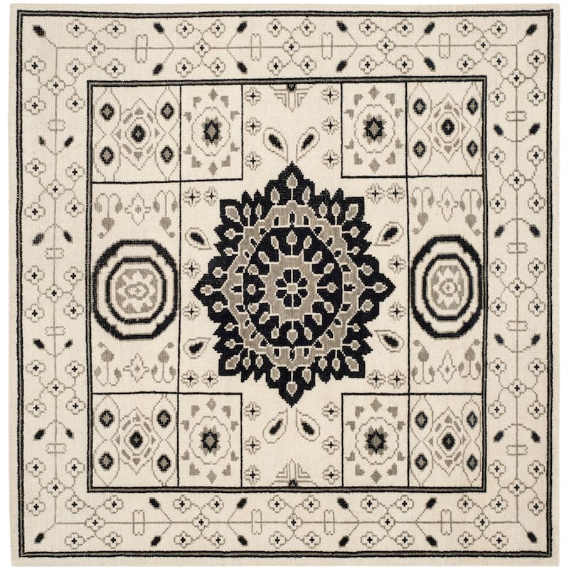 SAFAVIEH Hand-knotted Kenya Tangie Southwestern Tribal Wool Rug - 7' Square - Ivory/Grey