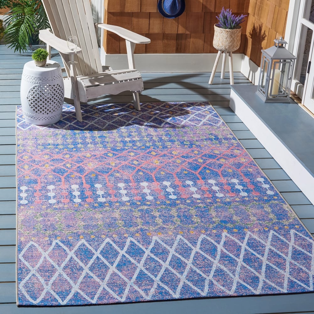 SAFAVIEH Summer Ivayla Boho Indoor/ Outdoor Waterproof Patio Backyard Rug