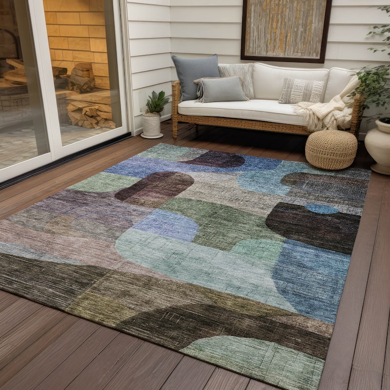 Machine Washable Indoor/ Outdoor Abstract Contemporary Chantille Rug
