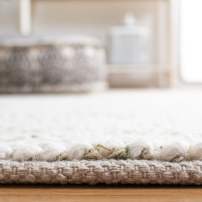 SAFAVIEH Handmade Natura Onica Wool Rug