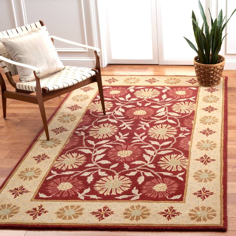 SAFAVIEH Handmade Heritage Villa Screen Traditional Oriental Wool Rug - 4' x 6' - Red/Beige