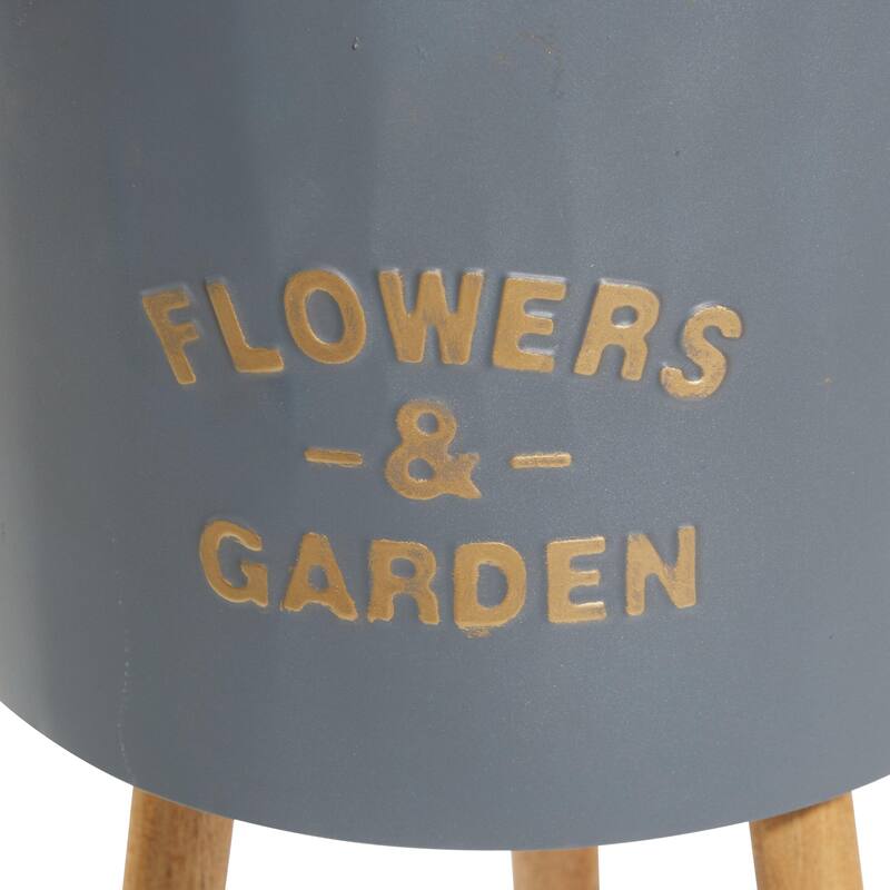 Multi Colored Metal Indoor Outdoor Planter (Set of 3)
