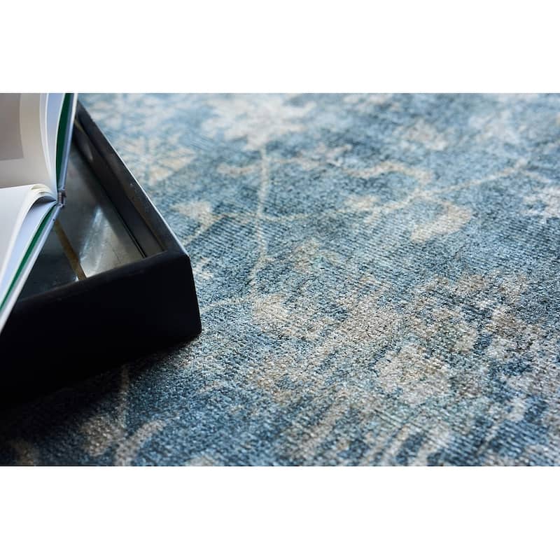 EXQUISITE RUGS Kensington Hand-loomed Wool/Bamboo Silk Navy Area Rug.