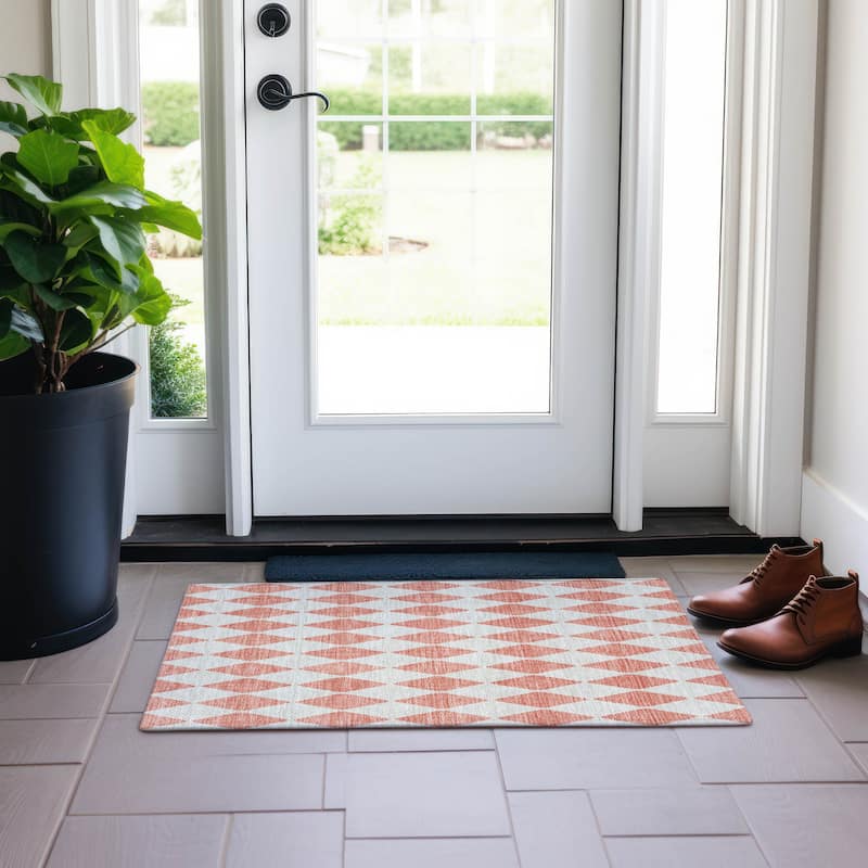 Machine Washable Indoor/ Outdoor Chantille Diamonds Rug - Salmon - 1'8" x 2'6"