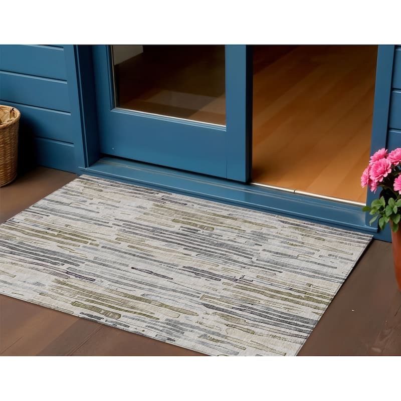 HomeRoots Striped Modern Rectangle Outdoor Rug - 3' x 5'