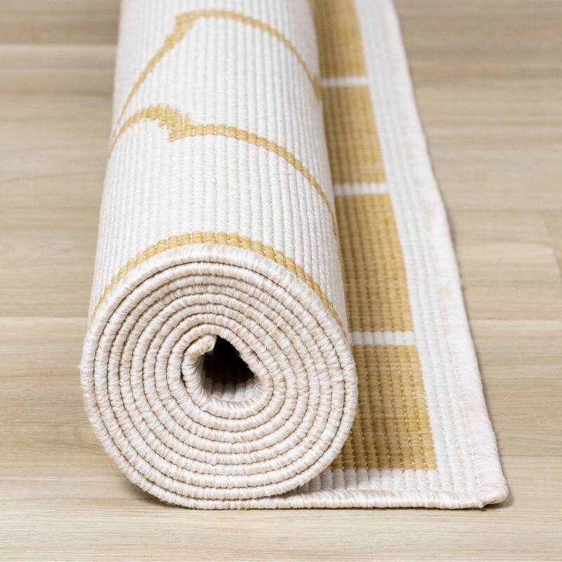 Yellow White Reversible Geometric Indoor/Outdoor Area Rug