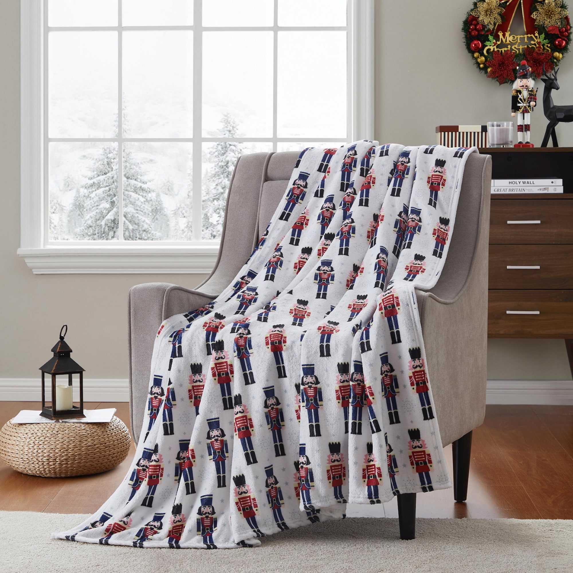 Christmas Toy Soldiers Nutcrackers Ultra Plush Throw Blanket 50 x 60 White