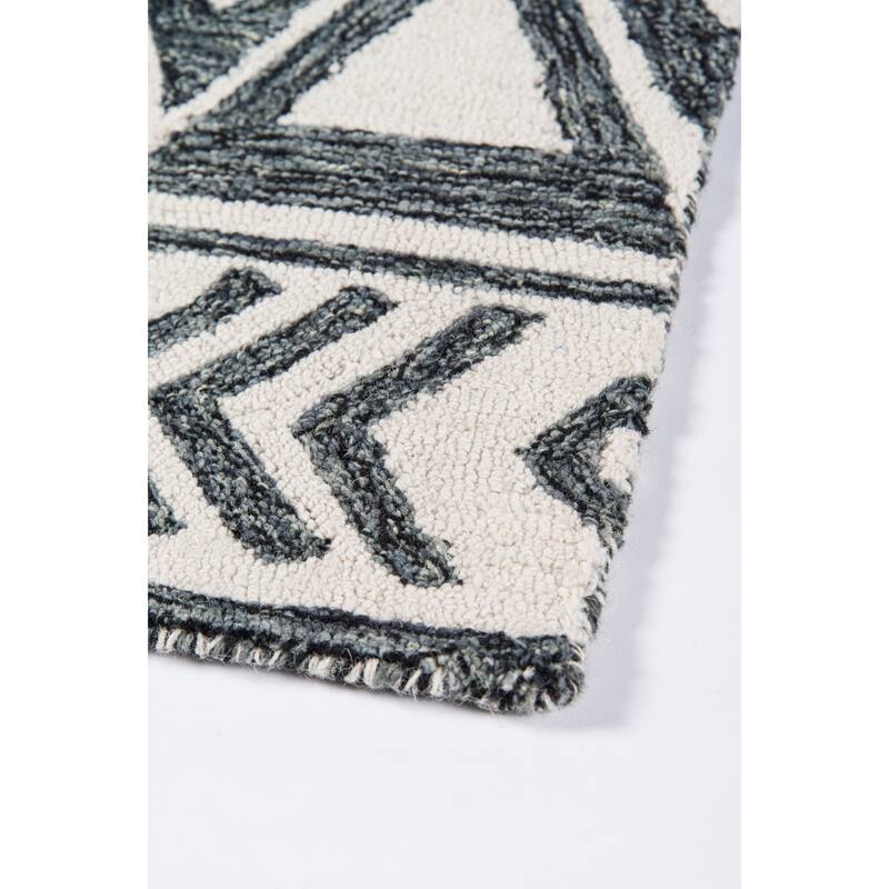 Momeni Mallorca Large-scale Tribal Hand-hooked Cotton Area Rug