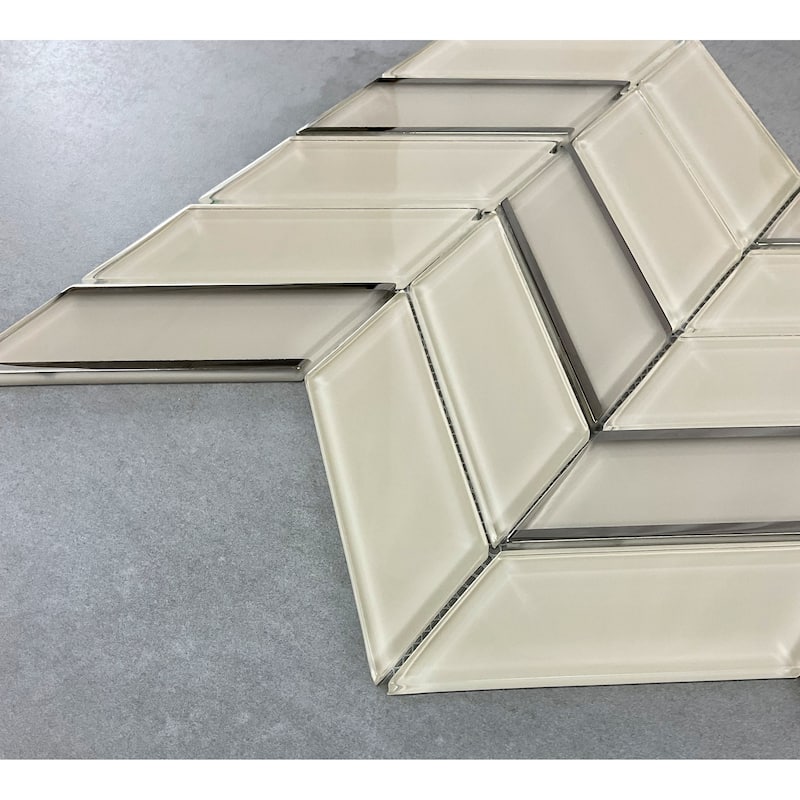 1.5" x 4.25" Glass Chevron Mosaic Wall Tile - Case (10 Sheets)