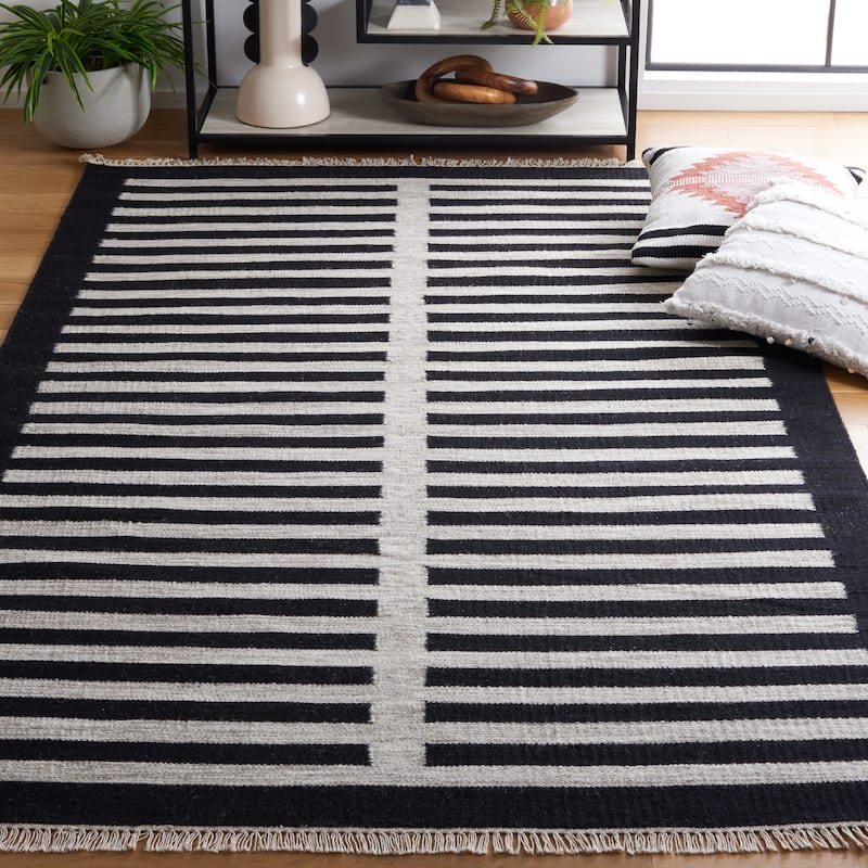 SAFAVIEH, Handmade Flatweave Striped Kilim Jaimee Wool Rug
