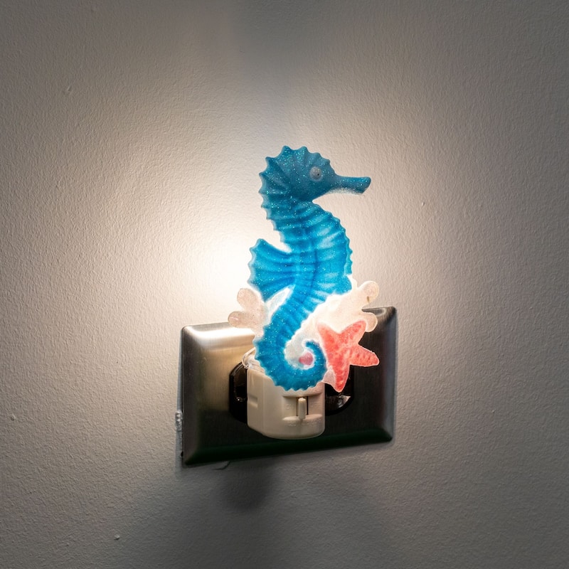 Novelty Lights LED Seahorse Starfish Spring Summer Night Light with Swivel Plug