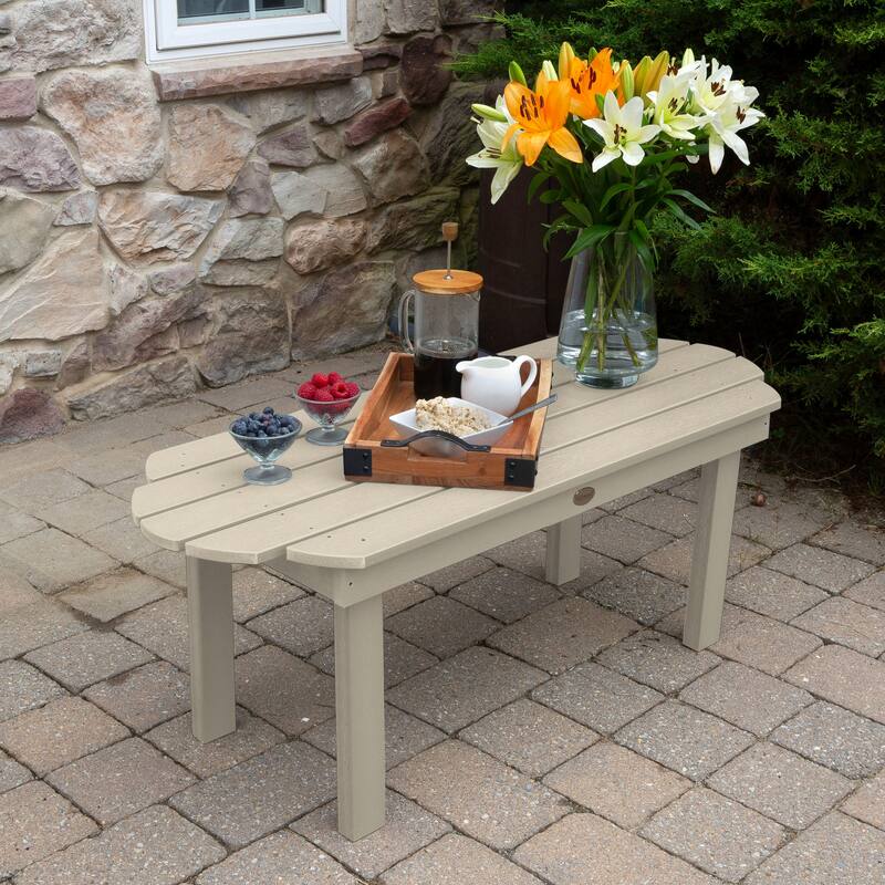 HIGHWOOD Outdoor Conversation Table