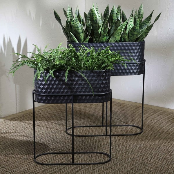 20 in. and 24 in. Black Metal Indoor Outdoor Oval Planter with Removable  Stand (2- Pack) - Bed Bath & Beyond - 39134707