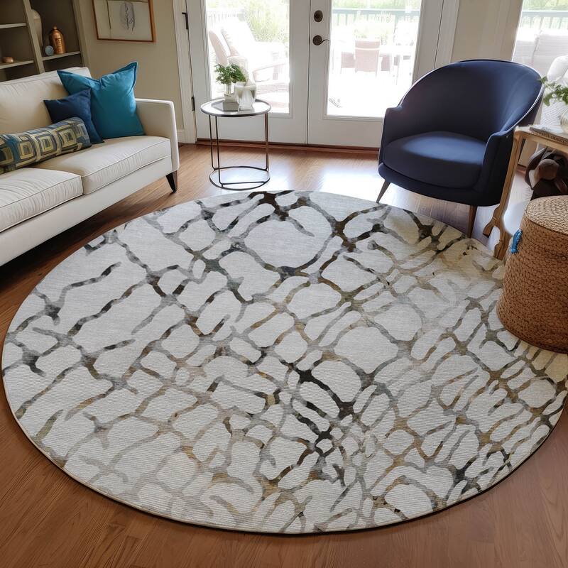 Machine Washable Indoor/ Outdoor Chantille Contemporary Rug - Silver - 8' x 8'