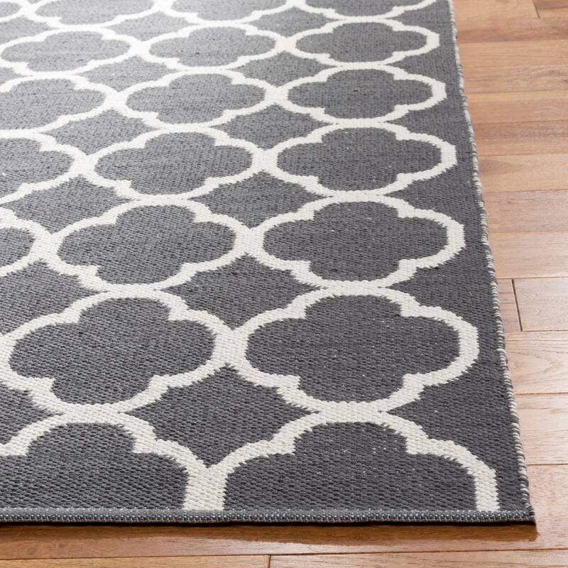 SAFAVIEH Handmade Flatweave Montauk Tristan Casual Cotton Rug