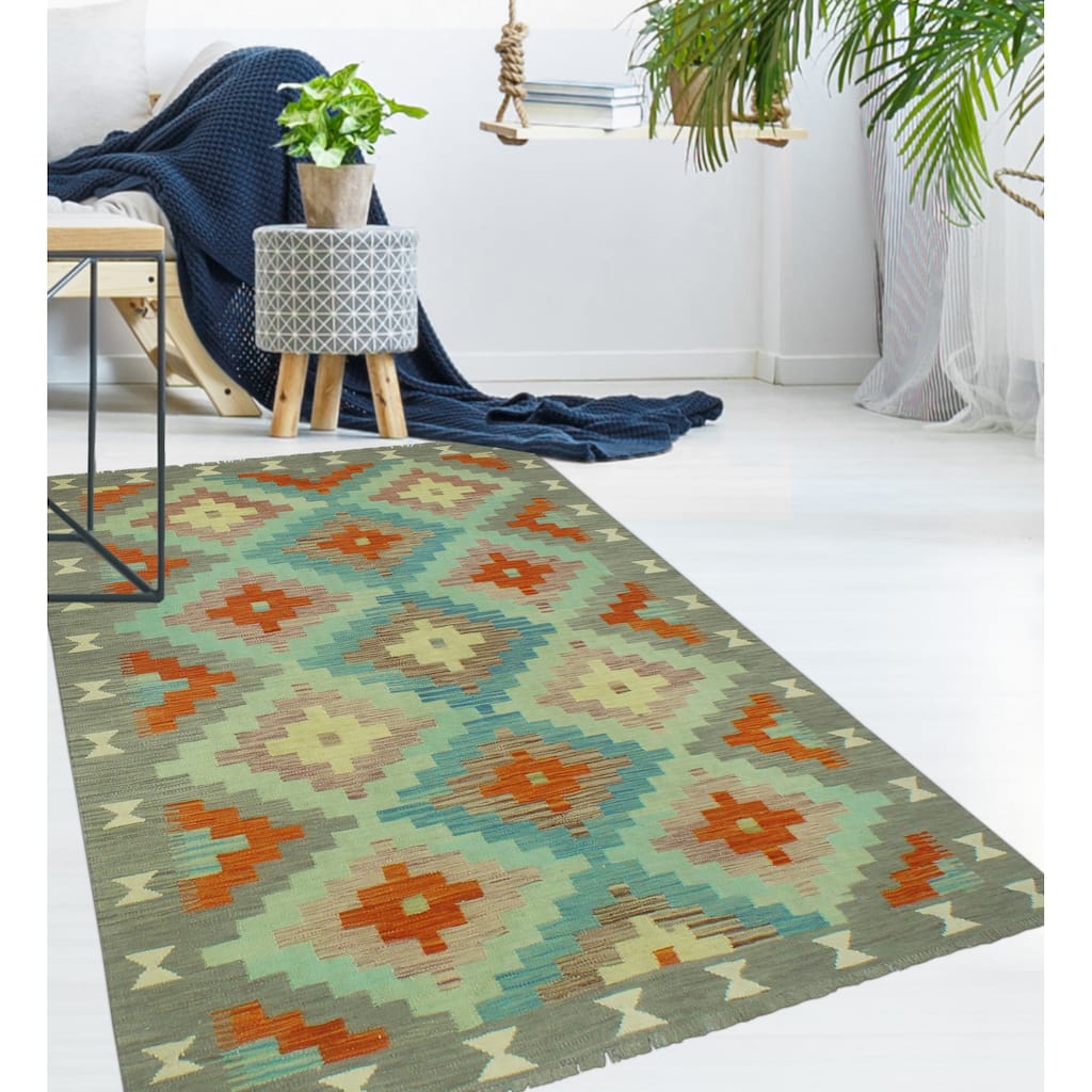 Sun Faded Flatweave Priscill Lt. Green/Grey Rug - 4'4" x 6'10"