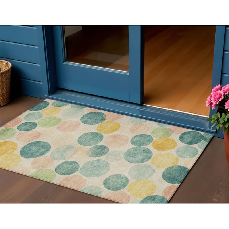HomeRoots Geometric Transitional Rectangle Outdoor Rug - 3' x 5'