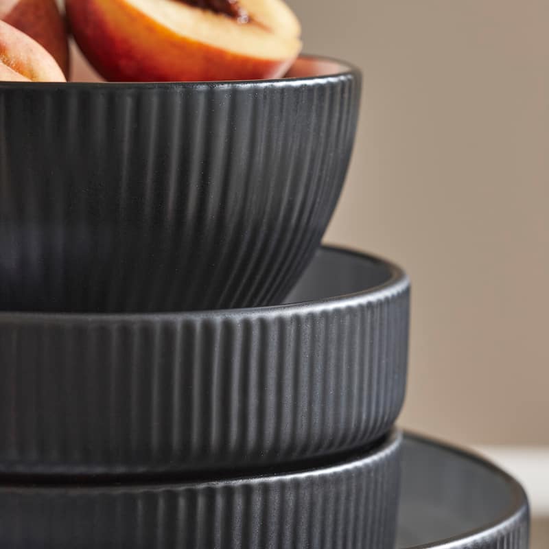 Christian Siriano Larosso Stoneware Dinnerware Set