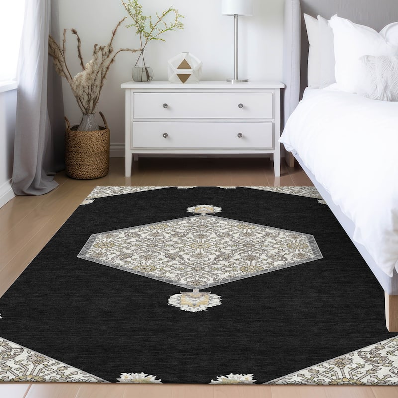 Machine Washable Indoor/ Outdoor Traditional Chantille Rug