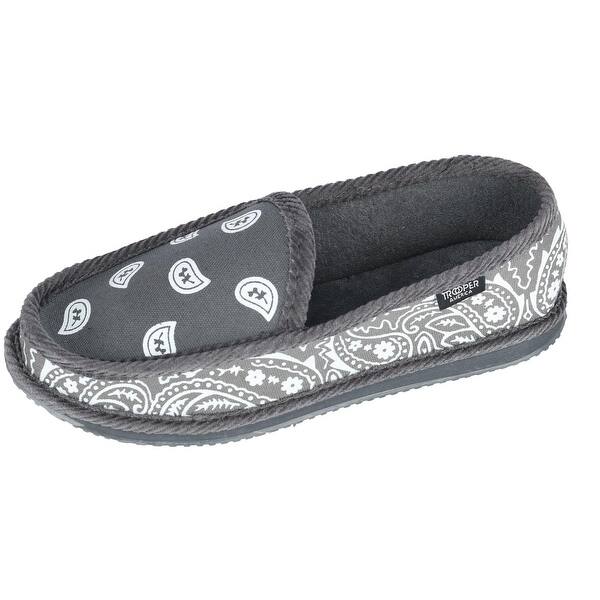 Shop Trooper America Men S Bandana Print Slip On Slipper Shoe Overstock 14277618