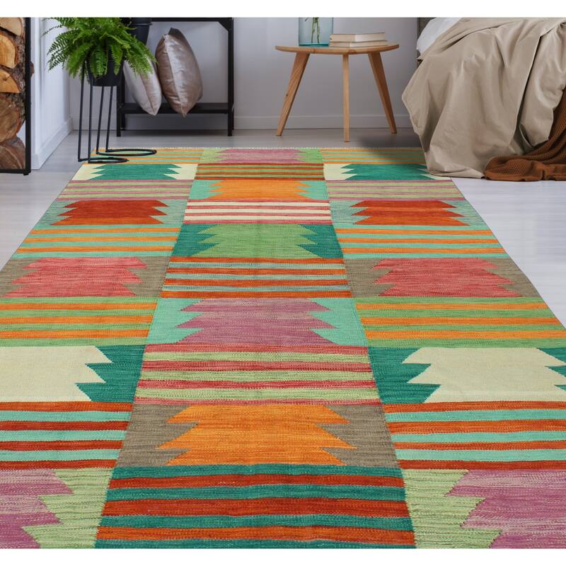 Modern Flatweave Carnell Green/Rust Rug - 5'5" x 8'2"