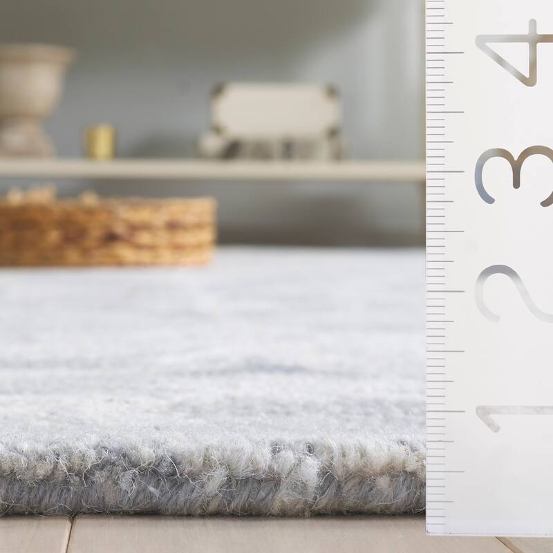 SAFAVIEH Handmade Metro Hayfa Wool & Chenille Rug