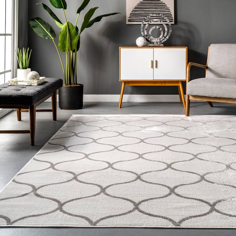 Nuloom Marta Transitional Geometric Area Rug
