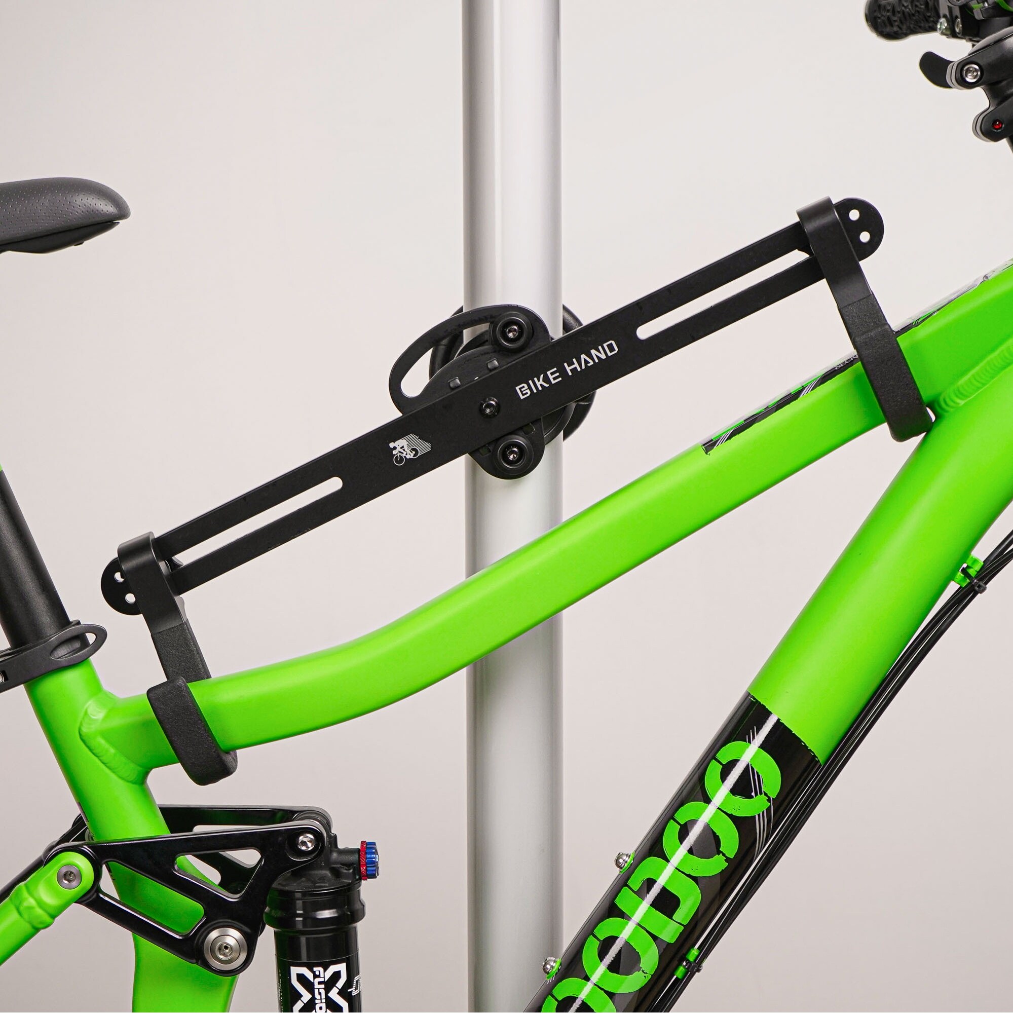 2 bike vertical stand