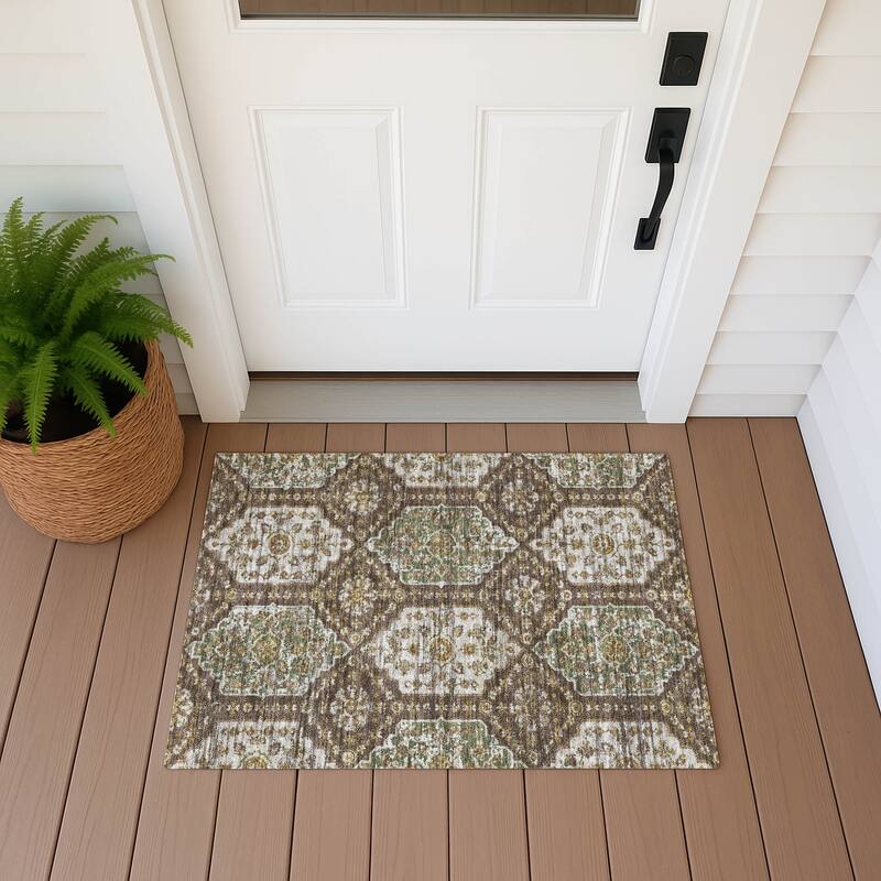 Machine Washable Indoor/ Outdoor Traditional Kiowa Chantille Rug - Chocolate - 1'8" x 2'6"