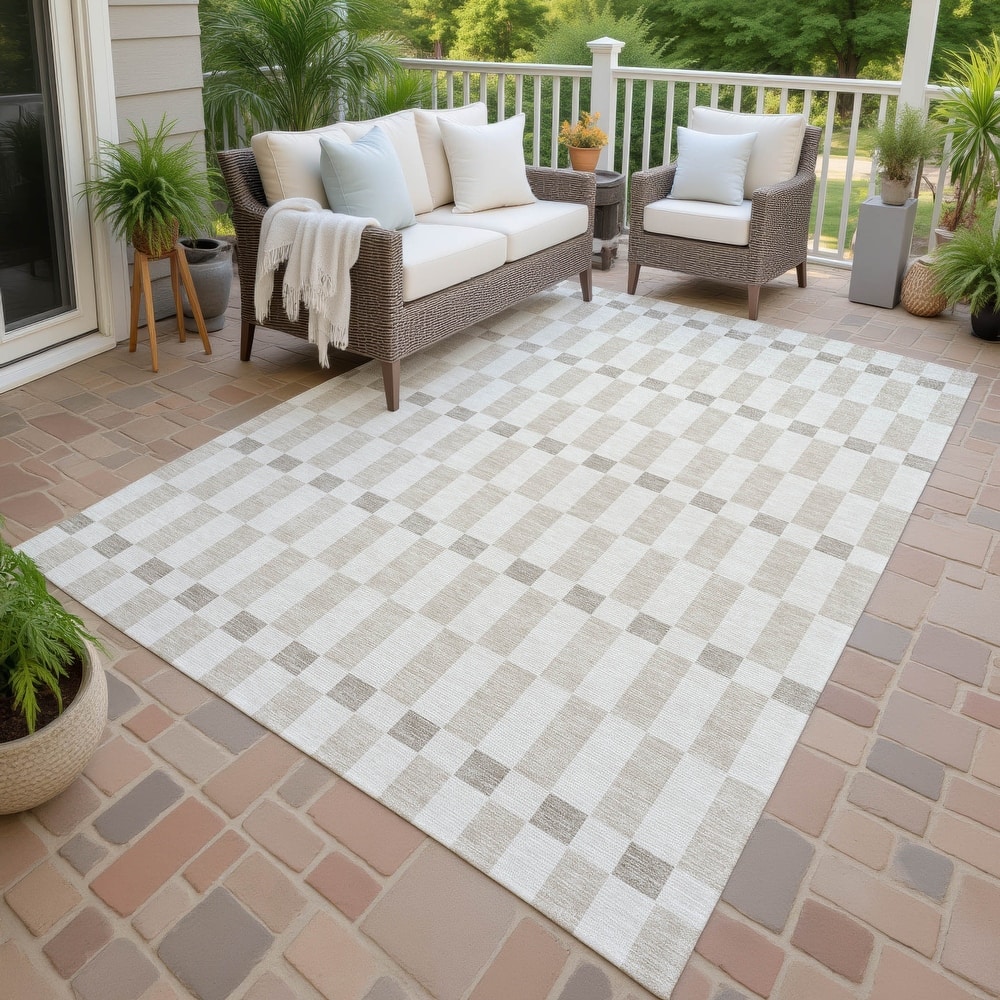Machine Washable Indoor/ Outdoor Modern Augusta Chantille Rug