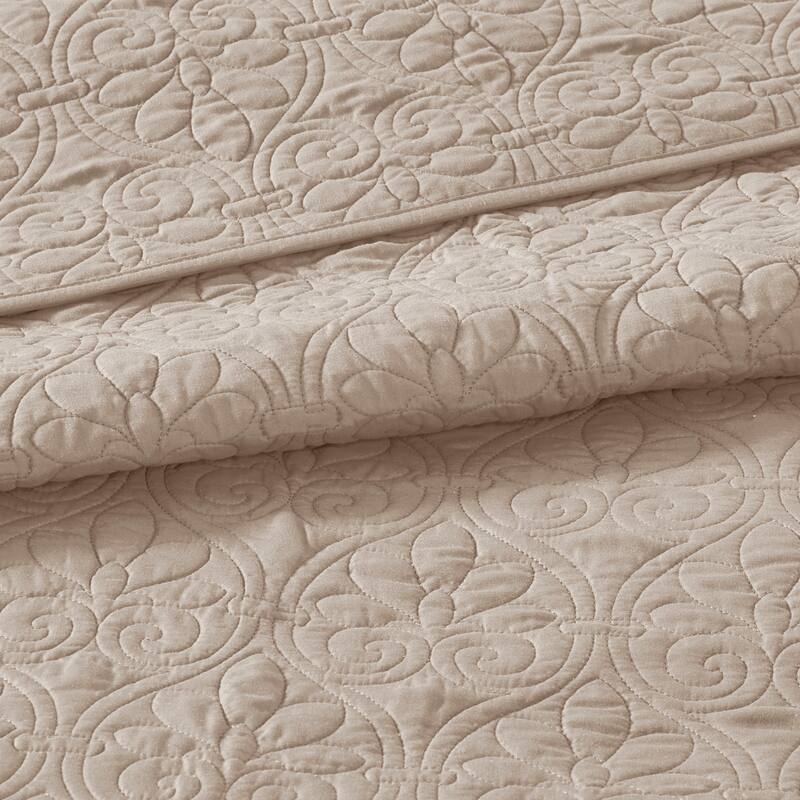Madison Park Mansfield Reversible Bedspread Set
