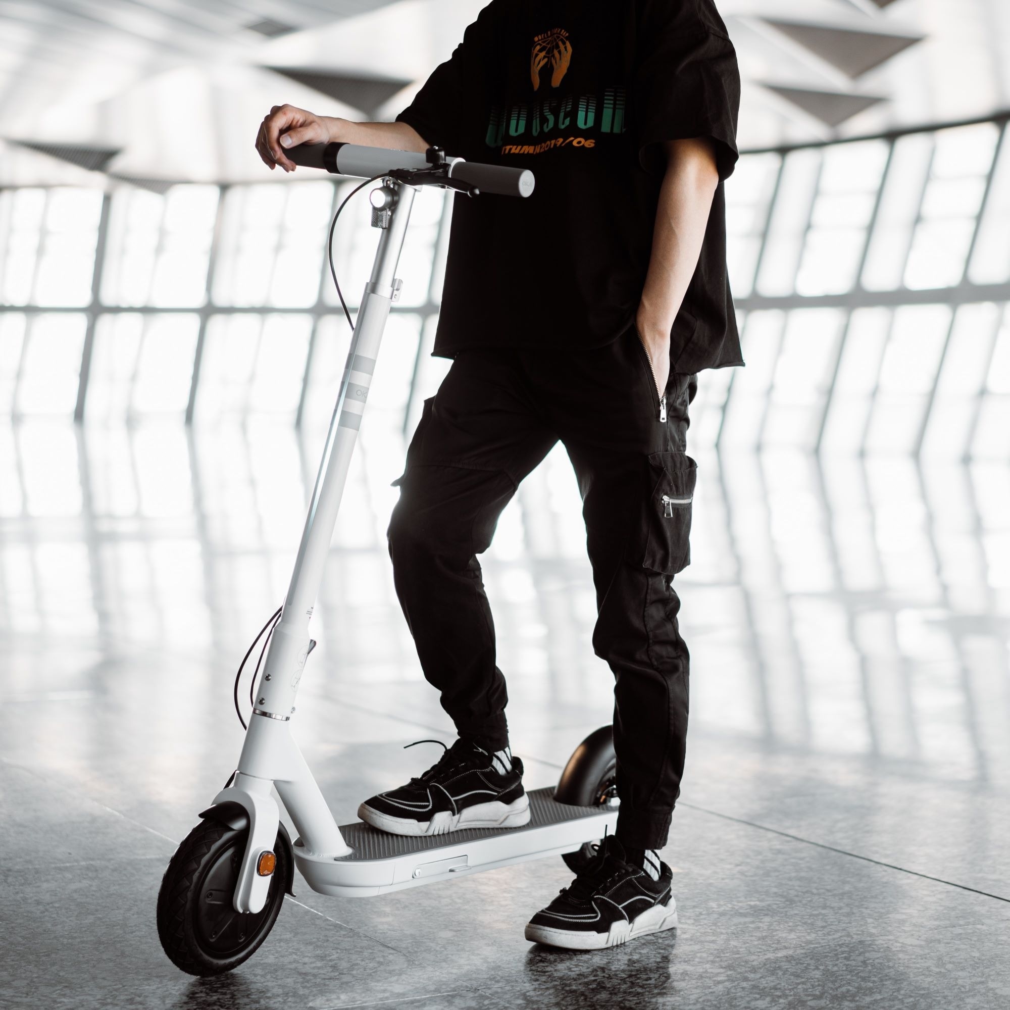 Foldable Electric Scooter w/18.6 Miles Max Operating Range & 15.5