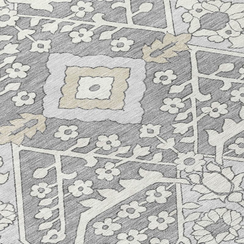 HomeRoots Floral Transitional Rectangle Outdoor Rug