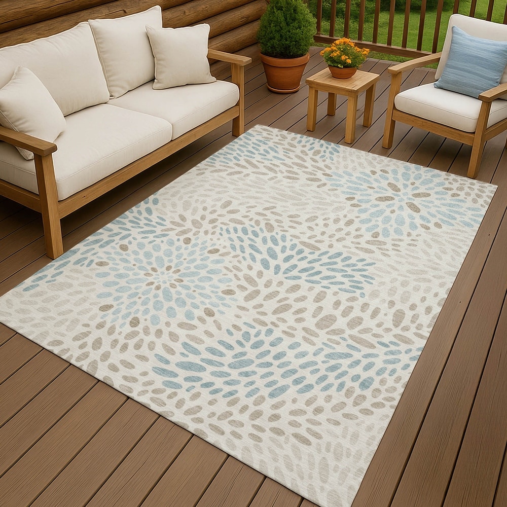 Machine Washable Indoor/ Outdoor Modern Genoa Chantille Rug