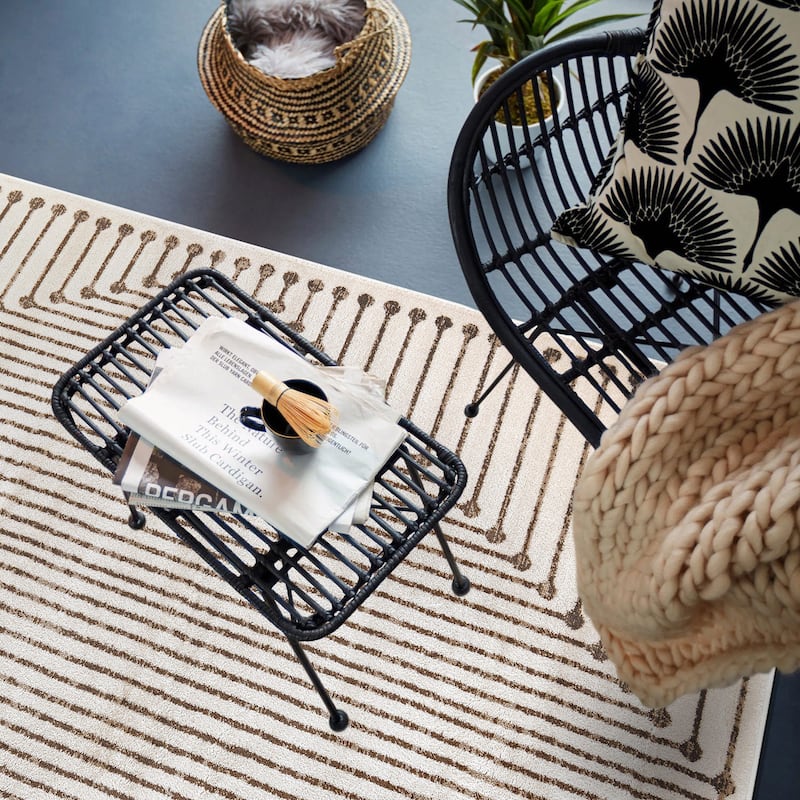 Modern Geometric Durable Area Rug, Pet Friendly for Any Room