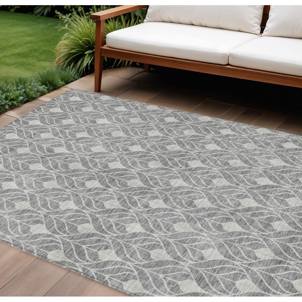HomeRoots Geometric Transitional Rectangle Outdoor Rug