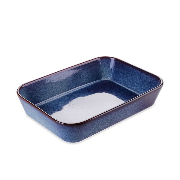 blue and white oven dish