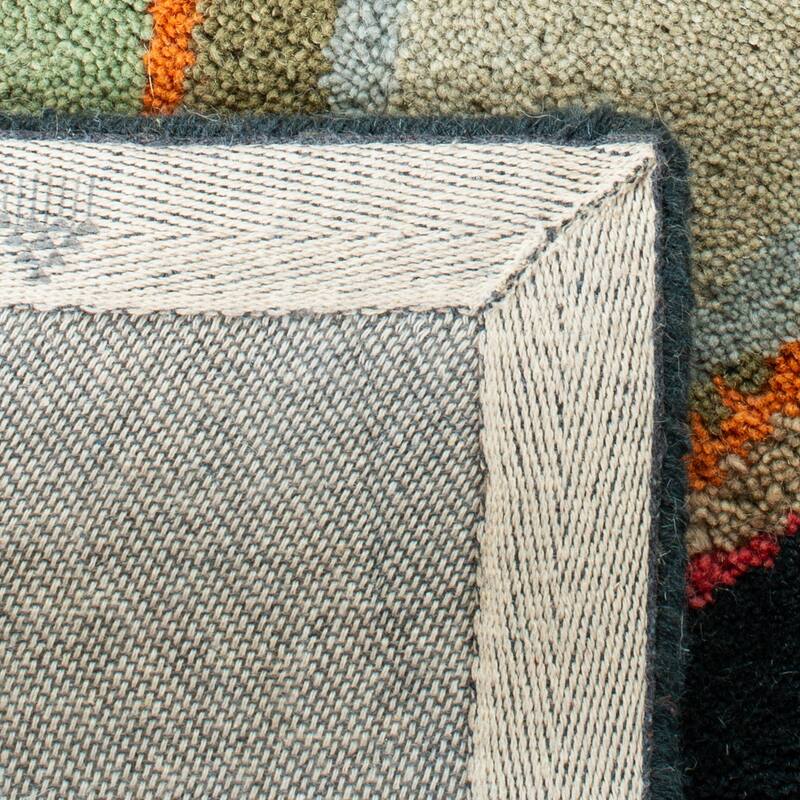 SAFAVIEH Handmade Soho Leia N.Z. Wool Rug