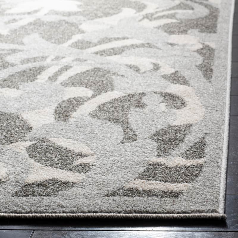 SAFAVIEH Amherst Mujesira Modern Rug