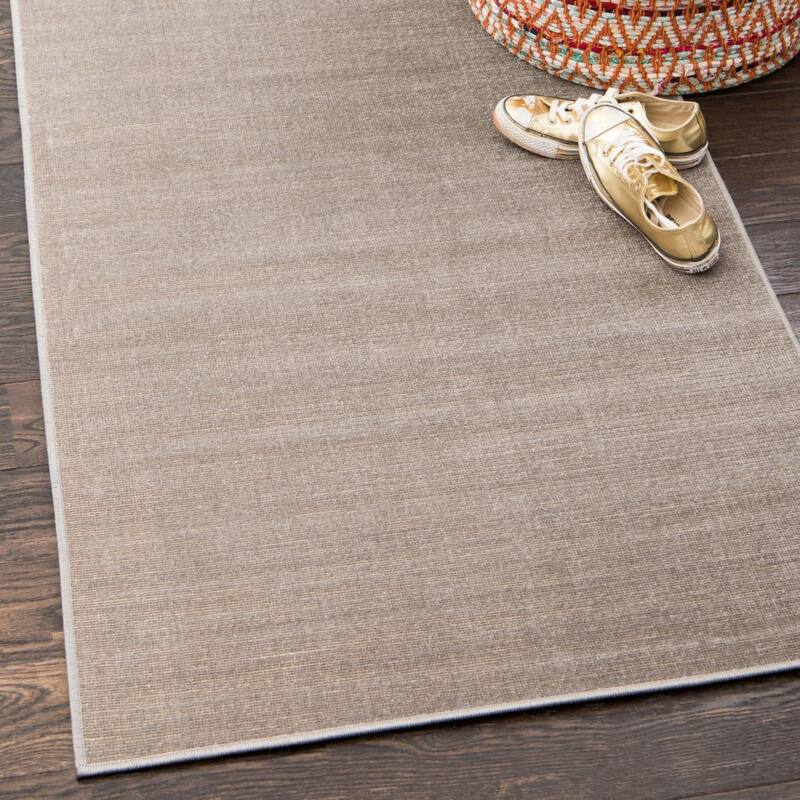 Traditional Yhogarc Collection Area Rug - Gray - 2'9"x9'10"