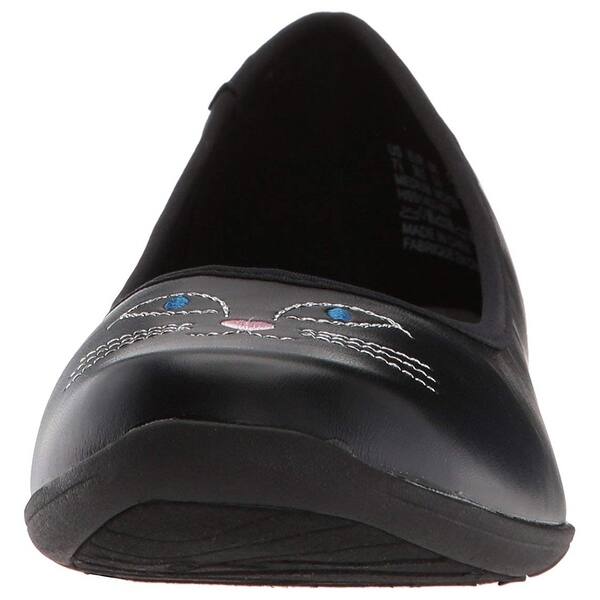 Shop Soft Style Womens Kittycat Fabric Closed Toe Ballet Flats