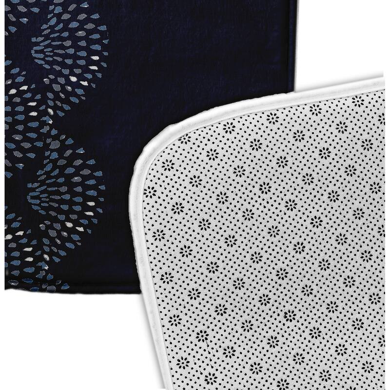 Dotted Focus Bath Mat