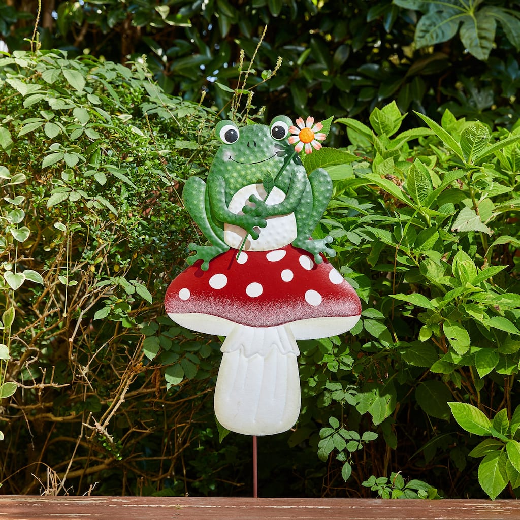 Glitzhome Metal/Wood Frog Stacked Mushroom Welcome Sign Yard Stakes Garden Wall Decor