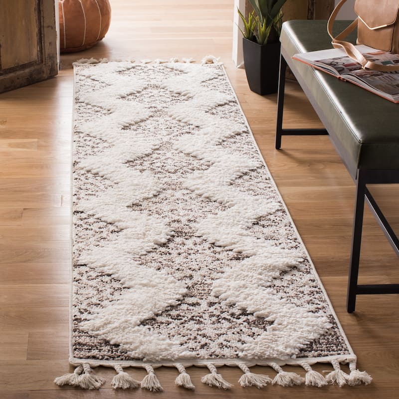 SAFAVIEH Moroccan Tassel Shag Berneice Boho Tribal 2-inch Thick - 2' 3" x 4' - Ivory/Brown