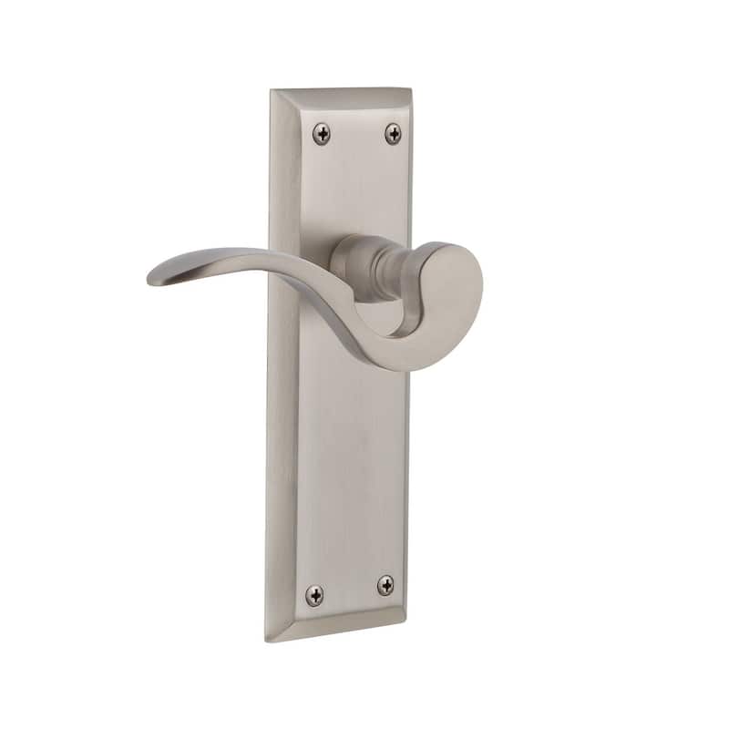 Nostalgic Warehouse Manor Privacy Door Lever Set with New York Rose