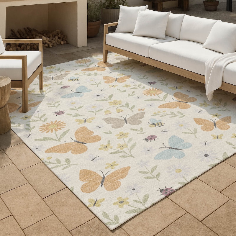 Machine Washable Indoor/ Outdoor Whimsy Butterfly Chantille Rug - Ivory - 2'6" x 3'10"